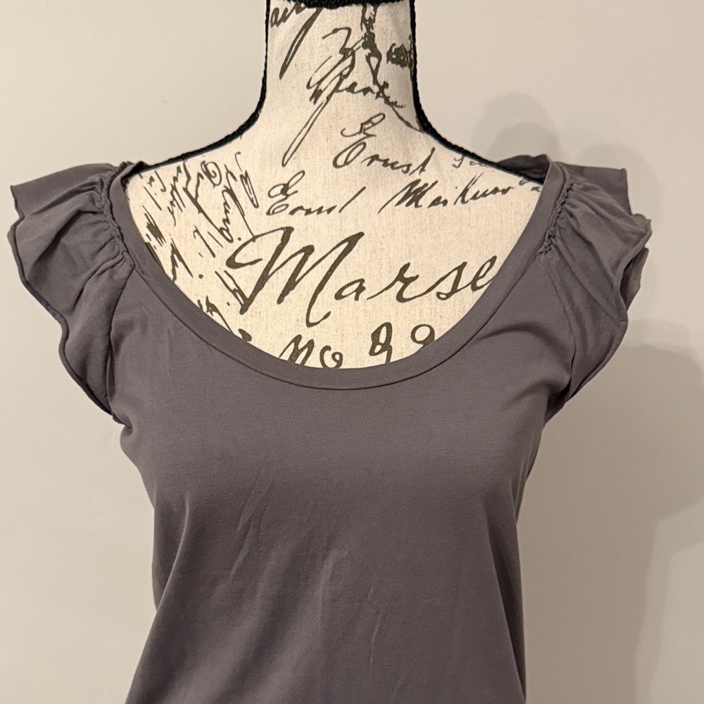 Banana Republic Charcoal Ruffle Sleeve Tank - Picture 6 of 6